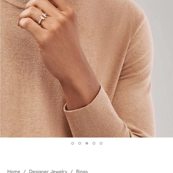 Tiffany & Co. Silver T Design Ring Sz 7
Via - Picture 9 of 10